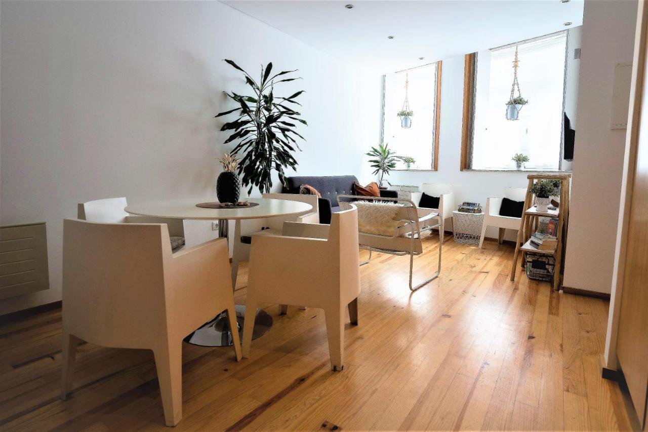 Downtown Porto Relaxed Apartment With Private Yard Buitenkant foto