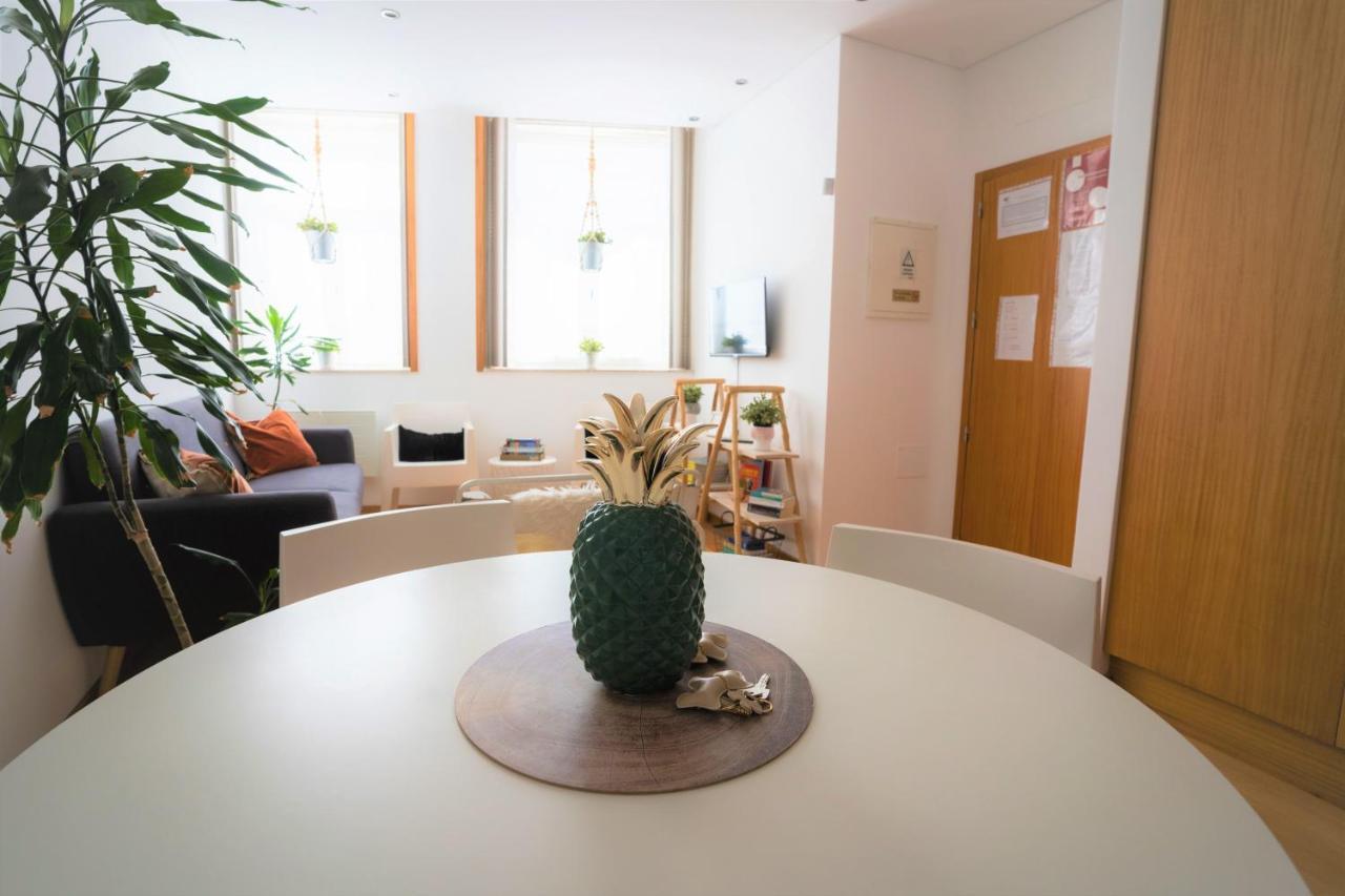 Downtown Porto Relaxed Apartment With Private Yard Buitenkant foto
