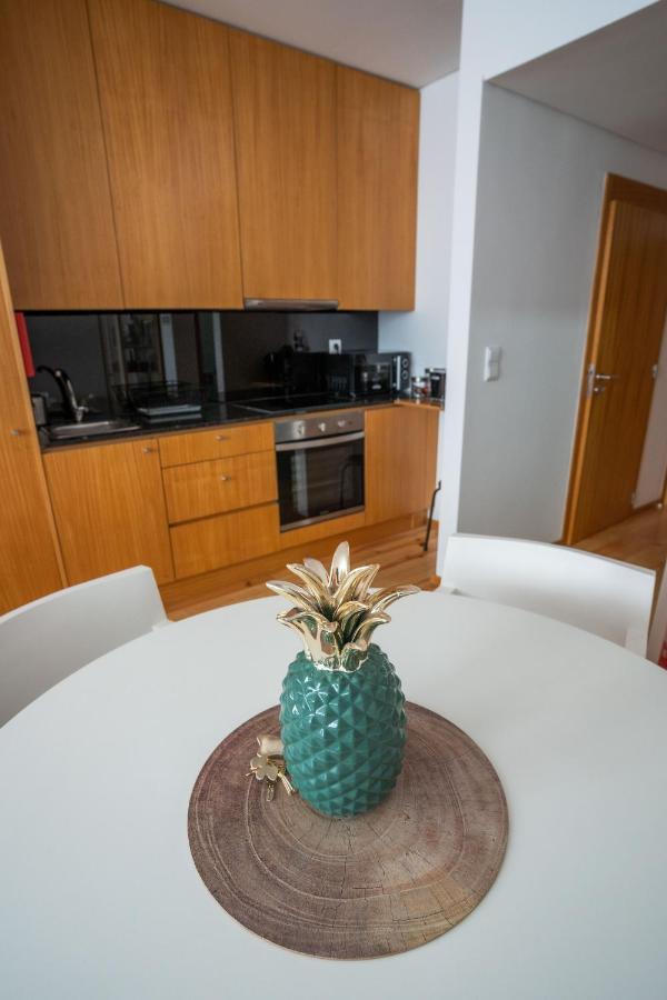 Downtown Porto Relaxed Apartment With Private Yard Buitenkant foto