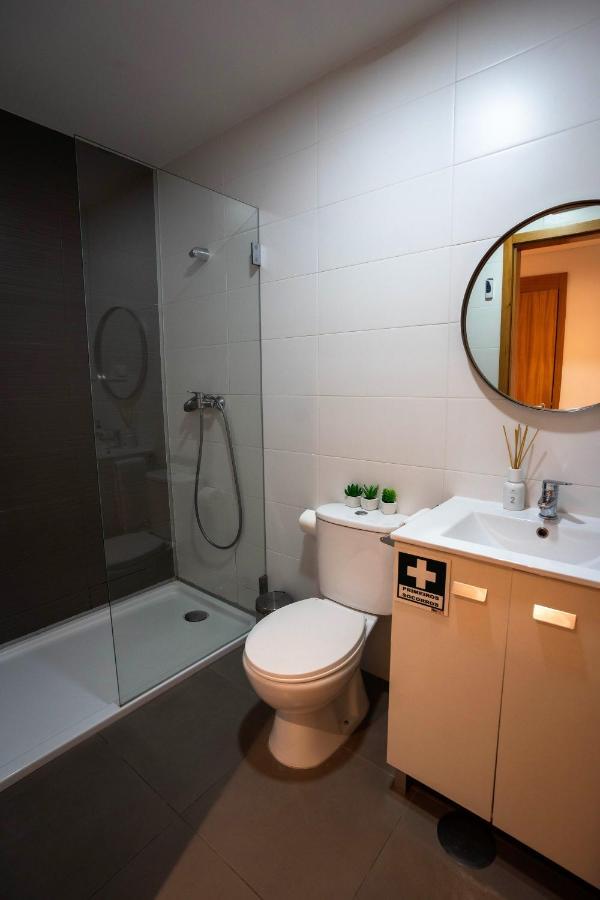 Downtown Porto Relaxed Apartment With Private Yard Buitenkant foto