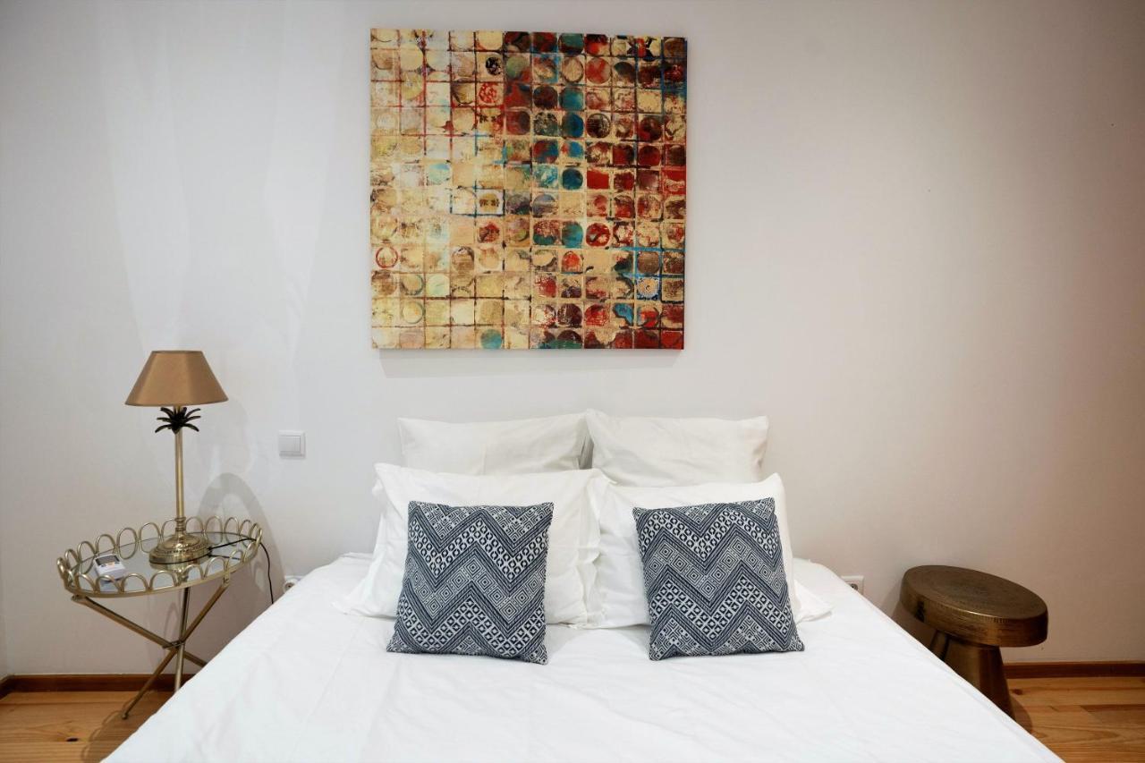 Downtown Porto Relaxed Apartment With Private Yard Buitenkant foto