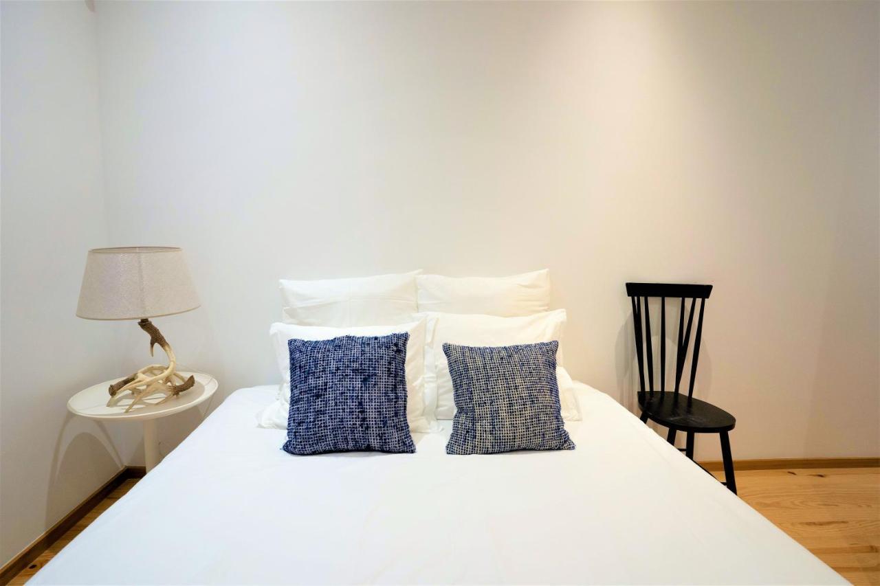 Downtown Porto Relaxed Apartment With Private Yard Buitenkant foto