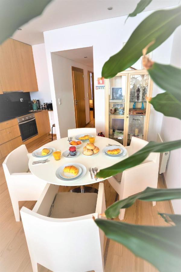 Downtown Porto Relaxed Apartment With Private Yard Buitenkant foto