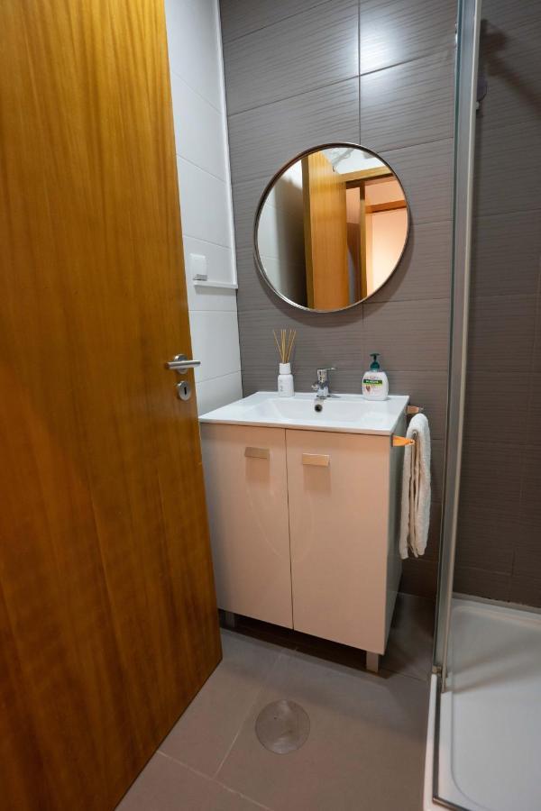 Downtown Porto Relaxed Apartment With Private Yard Buitenkant foto